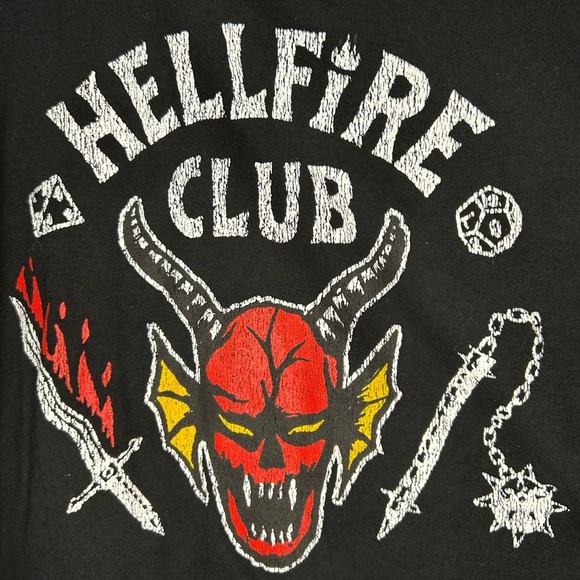 Netflix Stranger Things Hellfire Club Mens Size Large Black Short Sleeve T-Shirt - Picture 3 of 6